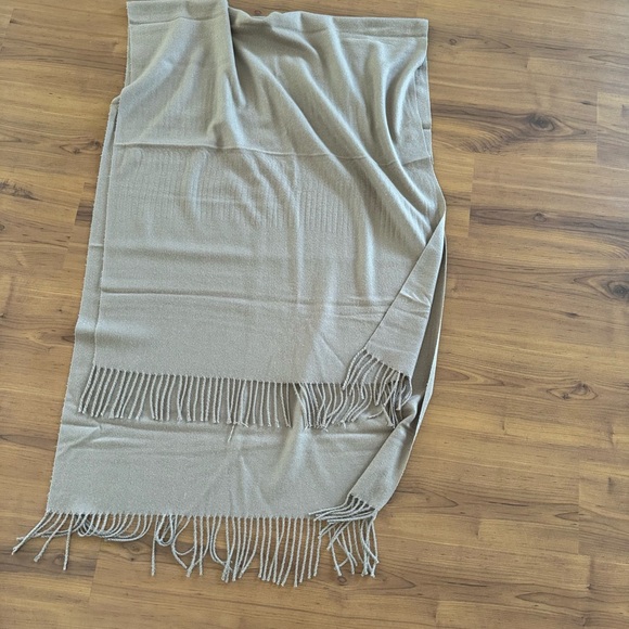 scarves bundle - Picture 3 of 12